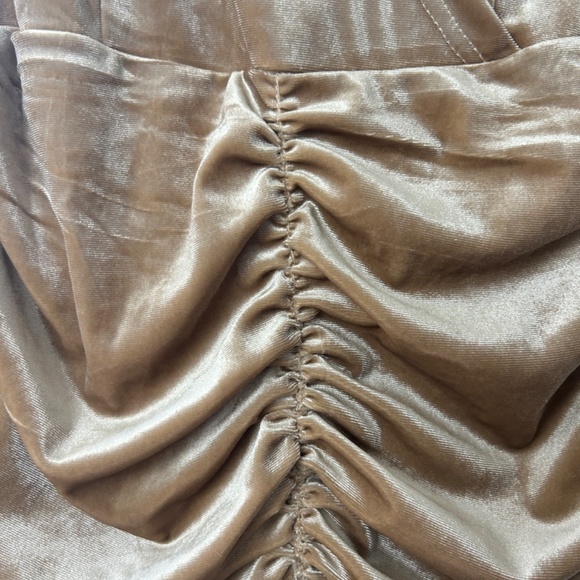 Boohoo velvet dress - Picture 3 of 4